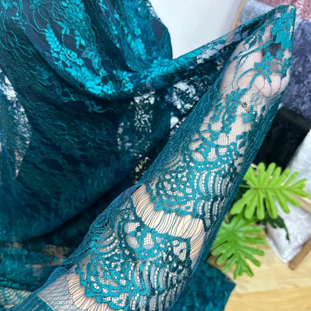 kain metalik super glosy jumbo premium lace laurent