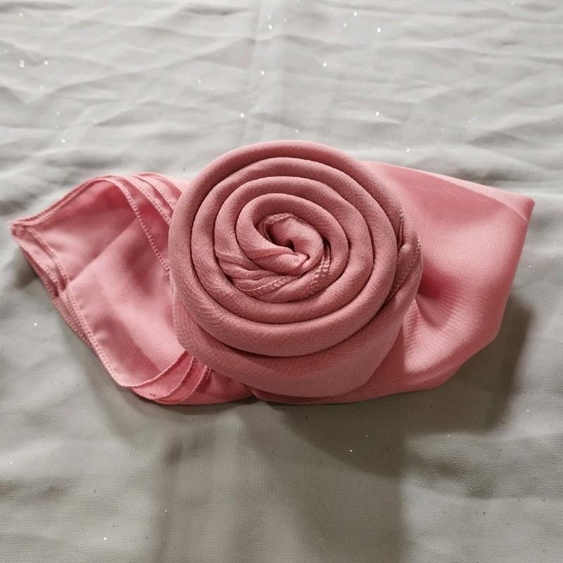 HIJAB SEGIEMPAT KERUDUNG ANTI LETOY WARNA PINK DUSTY DIKA FASHION POLYCOTTON 2