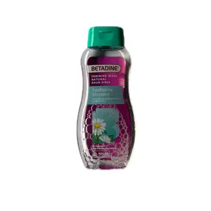Betadine Feminine Wash Daun Sirih Blossom & Floral 110 ml