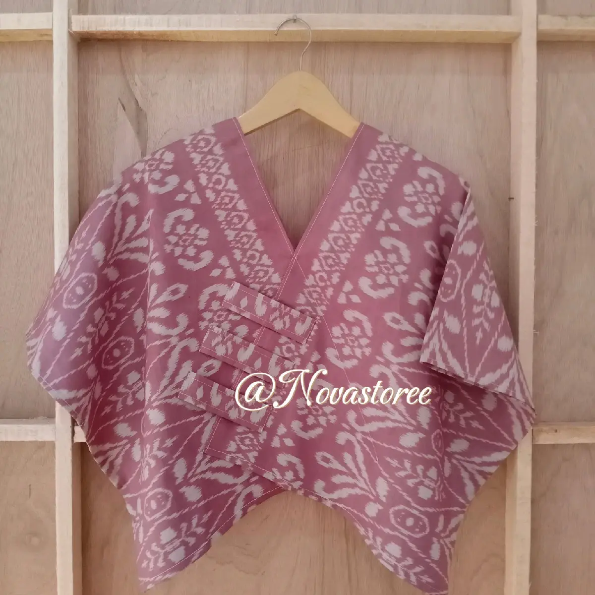 Croptop Etnik Batik Wanita Model Oversize Atasan Blouse Batik Kerja Kantor Kasual Modern 2023 Katun Casual