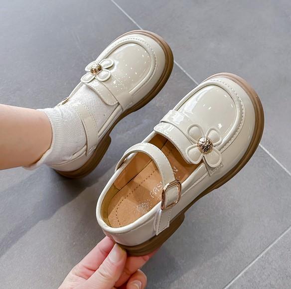 Sepatu Loafers Anak Perempuan Glossy Lembut dan Lentur 4