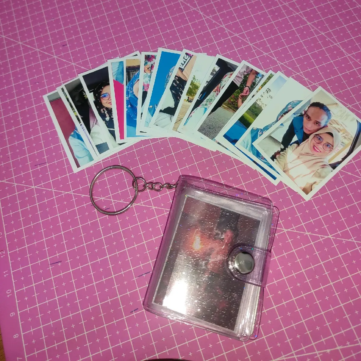 (Combo) Album keychain 2 inci dengan 16 keping gambar