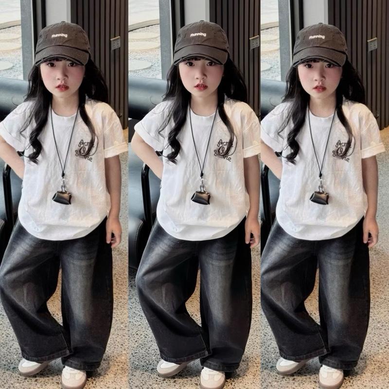 Shopmesockids Sét Áo Phông Cộc Tay Trắng - Đỏ Mix Quần Jeans Bò Cho Bé Gái Phong Cách Thời Trang Trẻ Em