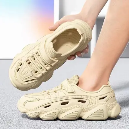 Sandal Slop Pria Sepatu Pantai Pria Sendal Pria Sandal Non-slip Yang Modis Dan Bernapas 3