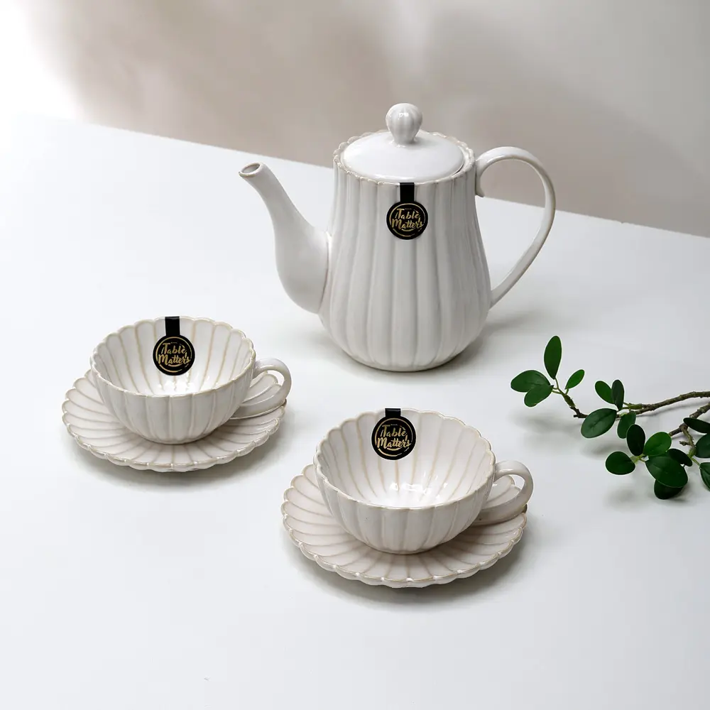Table Matters - White Scallop 5PCS Teatime Drinking Set
