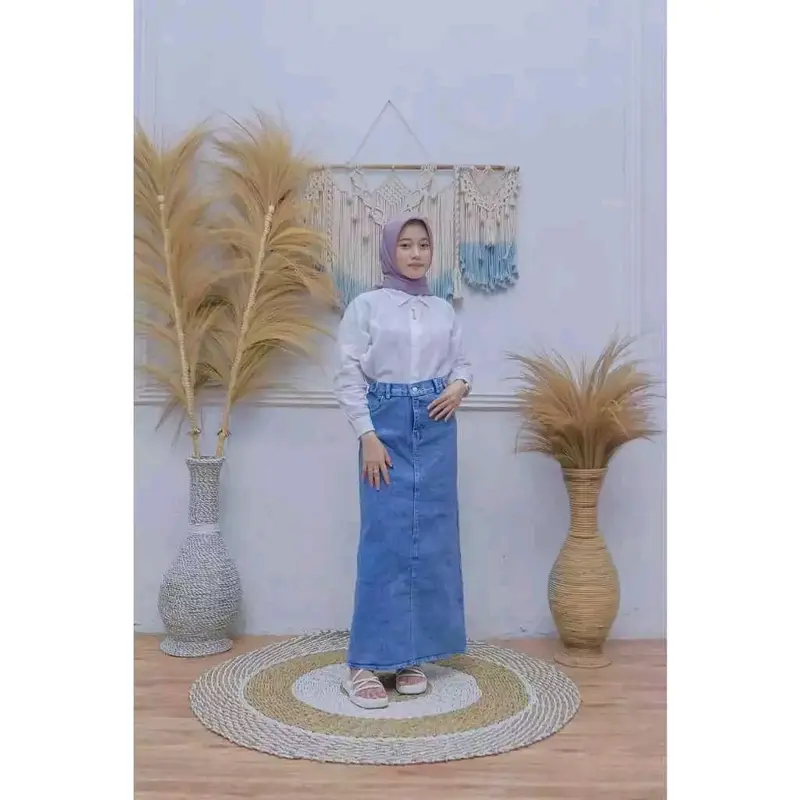 Fuji Rok Jeans Span Premium By Lanre - Outfit Bawah Jumbo Santai Kancing Karet Panjang Tebal Denim Wanita 0