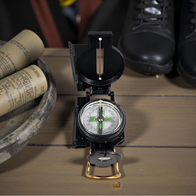 Auriga Adventure Kompas Bidik - Alat Navigasi Tahan Air untuk Petualangan Anda Auriga Adventure Kompas Bidik - Alat Navigasi Tahan Air untuk Petualangan Anda