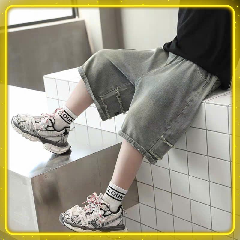 Product Introduction of [Dũng Win] Quần Jean Ngố Guon + Bang Cucul cho bé trai , chất jean mềm mặc thoải mái vận động , kiểu dáng hàn quốc size rộng 18kg-55kg 22