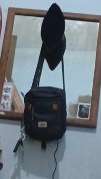 Product Review of EIGER TAS SELEMPANG PORTEGE VERTICAL POUCH from B**n 1