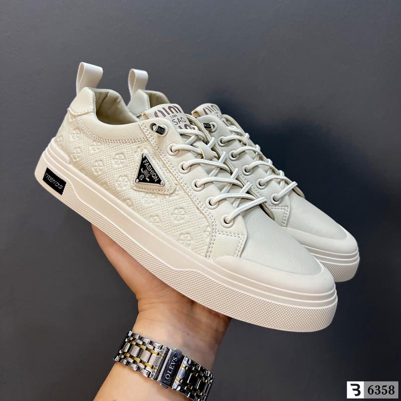 Giày Da Nam G6358B Màu Be Họa Tiết Bông Hoa Dập Vân Nổi Cao Cấp Sneaker Nam Thời Trang Đế Bệt Dây Co Giãn Thông Minh Chất Liệu Da Cao Cấp
