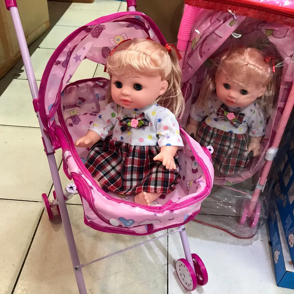 ￼Mainan anak dorongan  stroller boneka  + baby girl boneka nyala rangka besi