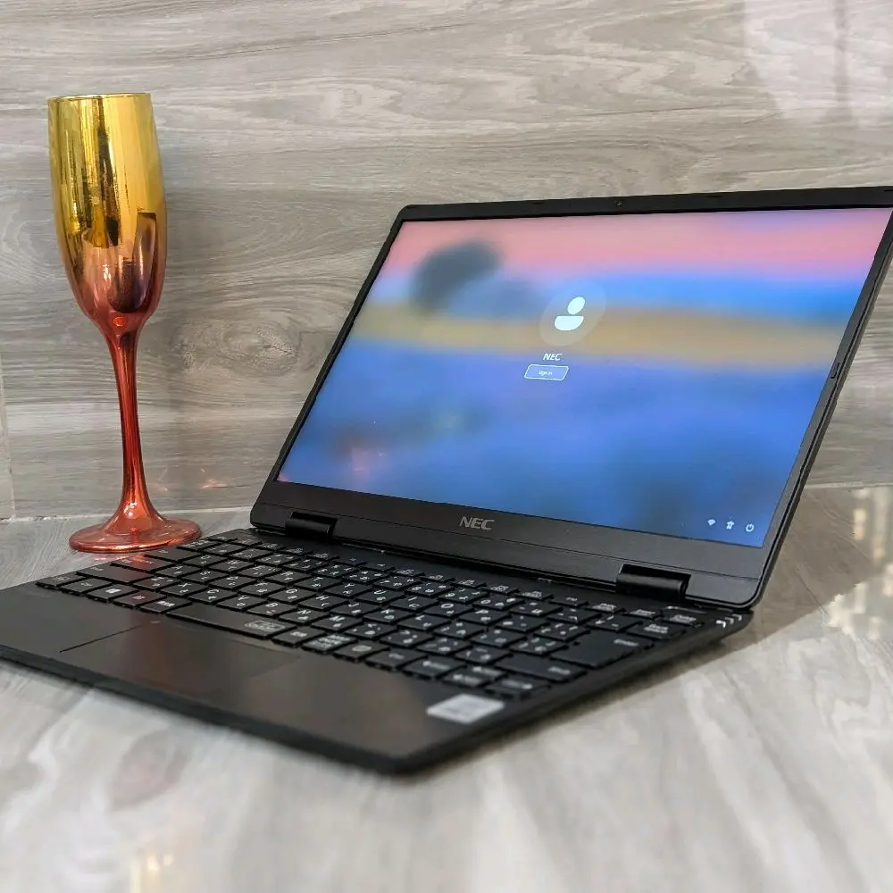 NEC VersaPro VC-6 i5 10世代 128GB Office24 VersaPro NEC VC-6 12.5型 i5-10210Y/8GB/128GB SSD/Windows11/WPS