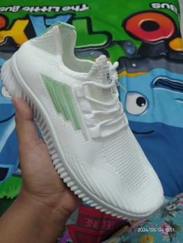 Product Review of RUIMO Sepatu Sneakers Kasual Wanita Fashionable Trendy  Ternyaman - 333 Casual Karet Merah Shoes Cewek Running Cewek Running Sport from N** J**h 0