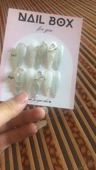 Product Review of (T-38)nail book thiết kế giá rẻ by chichi nail hút mắt mèo đính cham xinh lung linh from Y**n C**👏 0