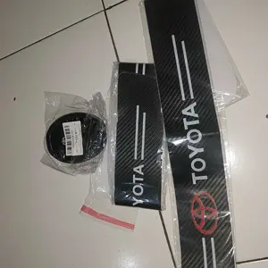 【Bosjie】4 pcs/5pcs Pelindung Ambang Pintu Mobil Universal - Stiker Anti Gores Serat Karbon untuk Sedan SUV Truk Aksesori Pelindung Ambang Pintu Mobil#carbodyprotection