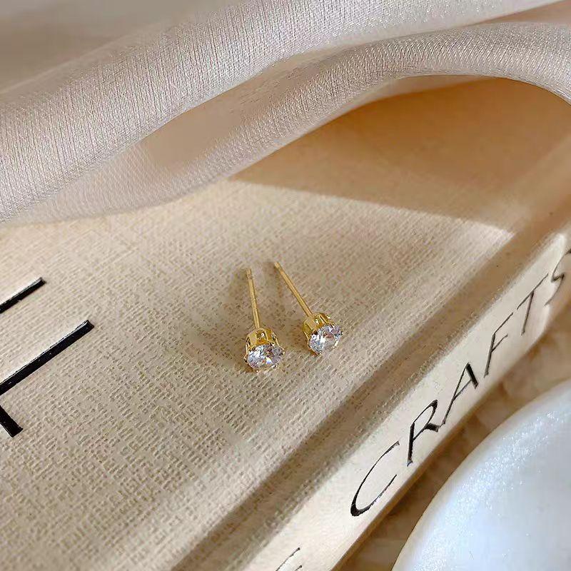 Anting Titanium Wanita Permata Elegan Mewah Kekinian Tidak Berkarat Dan Luntur Anting Titanium Wanita Permata Elegan Mewah Kekinian Tidak Berkarat Dan Luntur