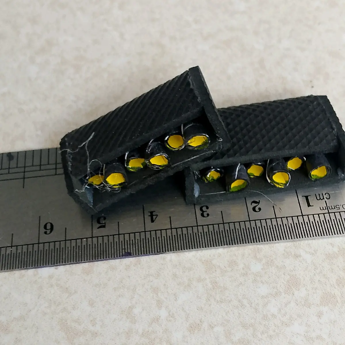 miniatur corong basuri warna ITEM KUNING Toys Truk