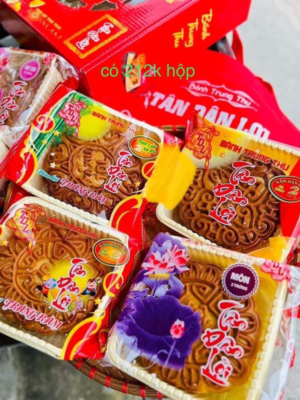 Combo 4 bánh trung thu tuỳ chọn bánh 2 trứng bánh chính lò hiệu Tân Dân Lợi…
