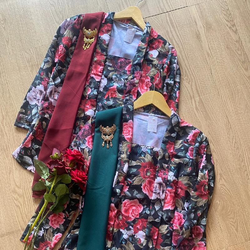 KEBAYA KUTUBARU FLORAL JADUL RAISA  Motif  Bunga Katun 4