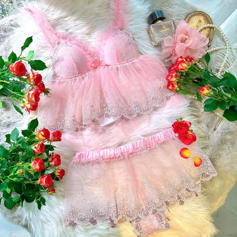 Đồ ngủ thiết kế REN THÊU MẪU MỚI,mút cúp dày nâng v1 siêu đẹp 1