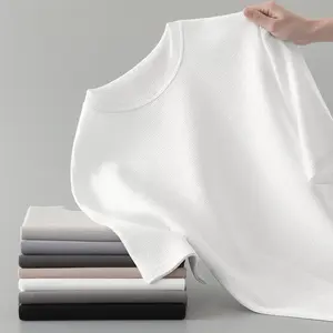 Tersedia dalam 3 warna pilihan favorit (Putih, Abu-abu, Hitam) dan semua ukuran dari S hingga 3XL - cocok untuk semua bentuk badan! Baju kasual pria yang praktis, stylish dan tahan pakai untuk berbagai kesempatan tshirt astronot