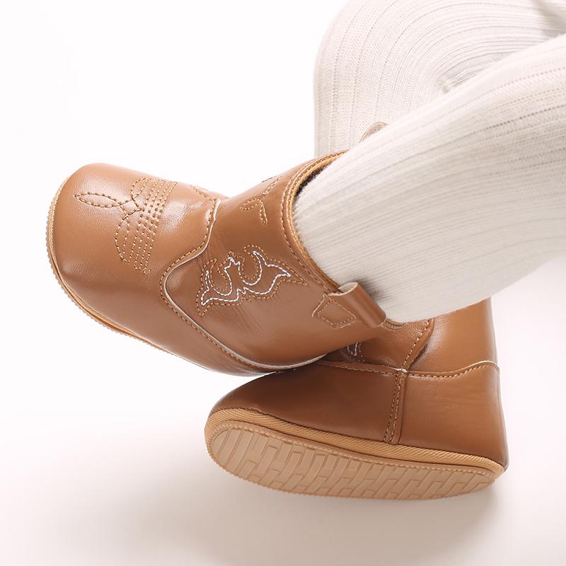 Product Introduction of Autumn and Winter Classic Tassel Baby Boots for Infants and Toddlers Soft Sole Warm Learning Shoes 7