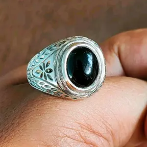 Cincin batu yaman wulung dim 12 tembus senter merah