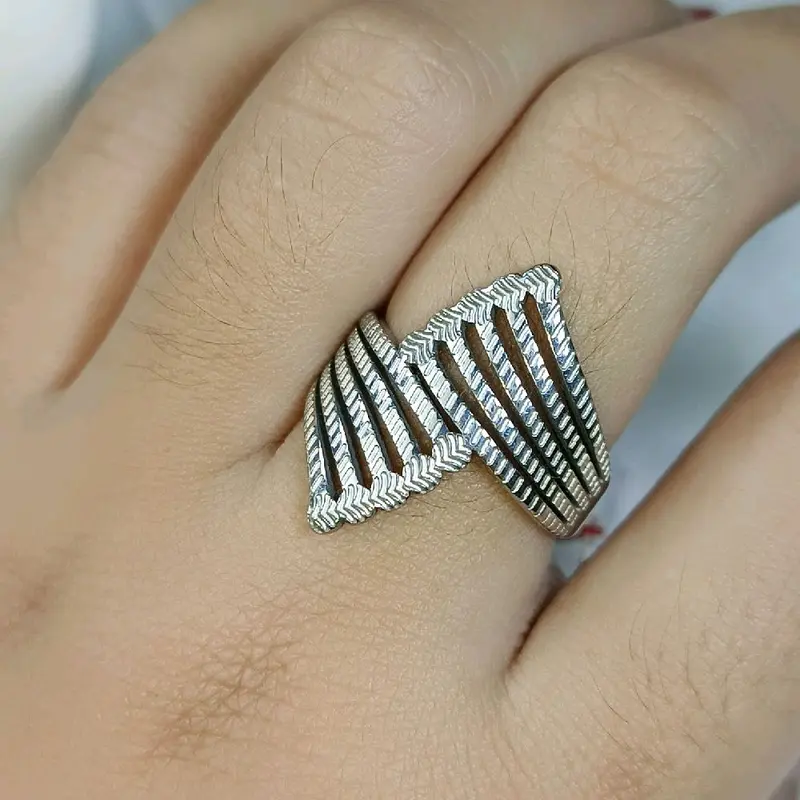 Eta 010 Cincin Aksesoris Fashion Warna Silver titanium 2