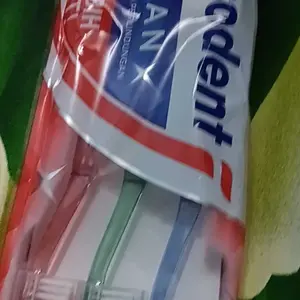 Pepsodent Sikat Gigi Brilian Sikat Gigi Lembut Isi 3 [VARIAN]