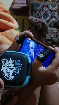 Product Review of SARUNG JEMPOL FF GARENA ANTI BASAH MURAH + BOX POUCH PREMIUM Accessories Game Controller from r**n 1