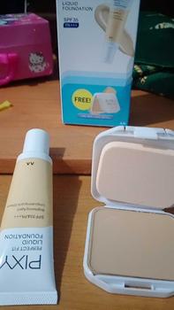Product Review of Pixy Perfect Fit Liquid Foundation SPF35 PA++ Gratis Pixy UV Whitening Two Way Cake Refill Wajah from m**a f**a 1