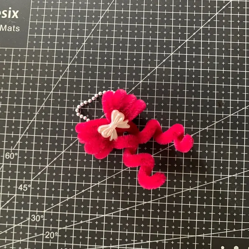 Gantungan Kunci(key chain) Pita dari Kawat Bulu | Ganci inisial 8