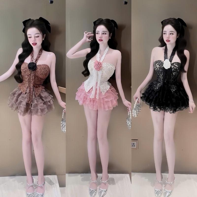 Set váy nữ áo ren hoa thiết kế cúp ngực cổ yếm dính hoa mix chân váy voan xếp tầng xinh xắn dành cho nàng diện di chơi.