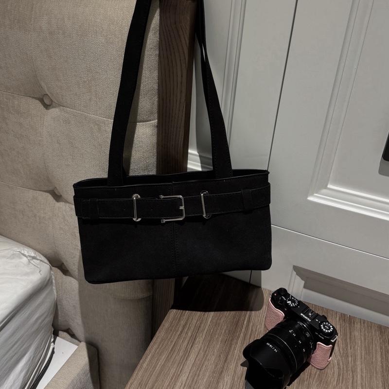  • BAGUETTE BAG • TÚI XÁCH NỮ KẸP NÁCH DA LỘN PHÙ HỢP VỚI MỌI OUTFIT • IS.BAG • 