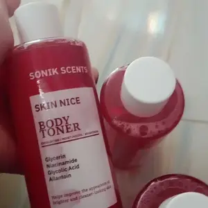 [ SONIK SCENTS SKIN NICE ] BODY TONER MERAH 200 ML Glycerin, Niacinamide, Glycolic Acid, allantoin