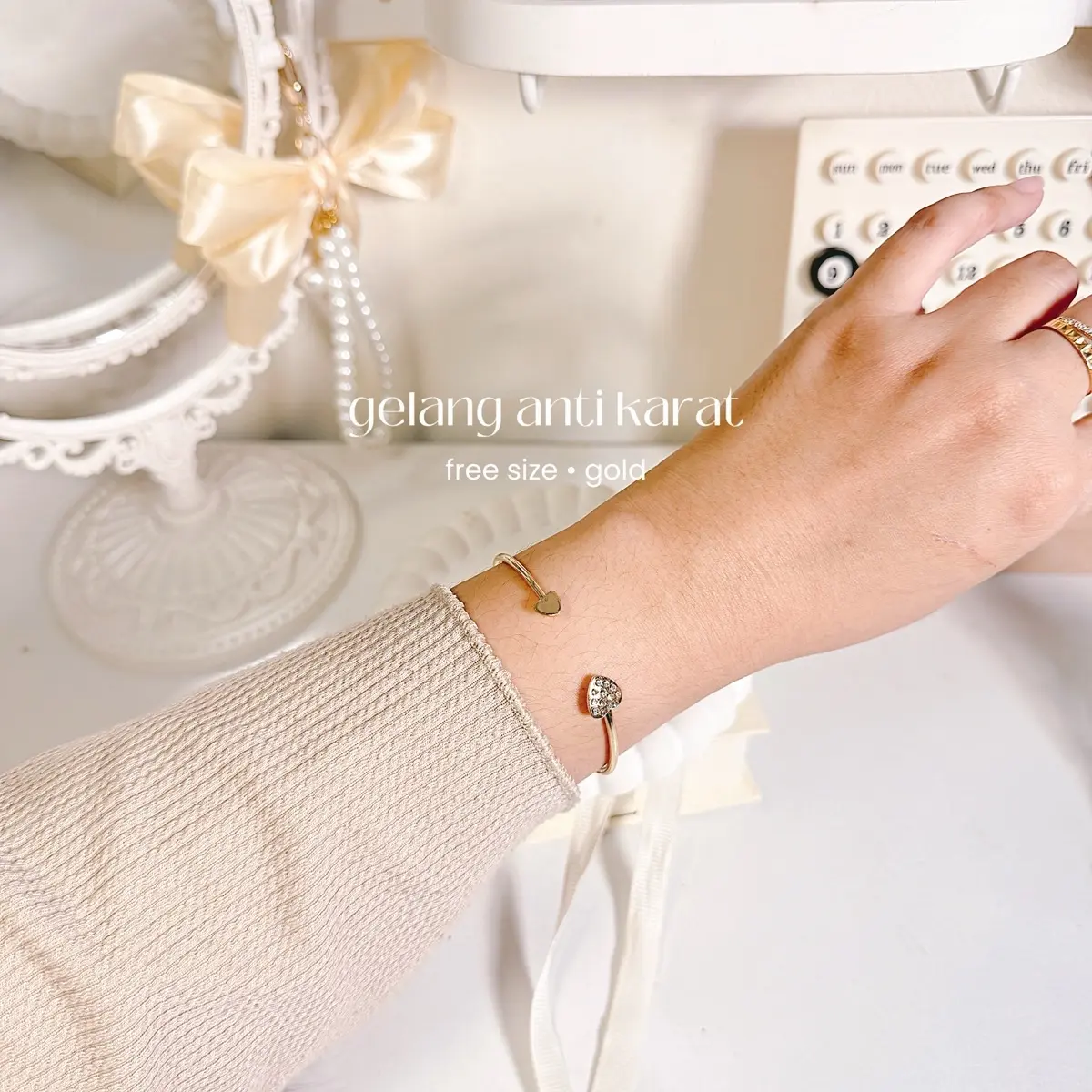 Gelang Premium | Gelang Saja | Stainless Anti Karat | Gold | Free Size