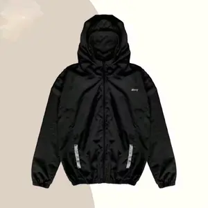 Jaket Parasut Pria Waterproof Hoodie Jumbo Outdoor Keren Running Sport dengan Desain Reflektif dan Tahan Air