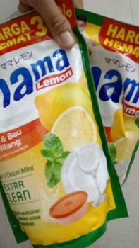Product Review of Mama Lemon Sabun Cuci Piring Lemon & Daun Mint Refill 680ml x2 from B**a N**7 0