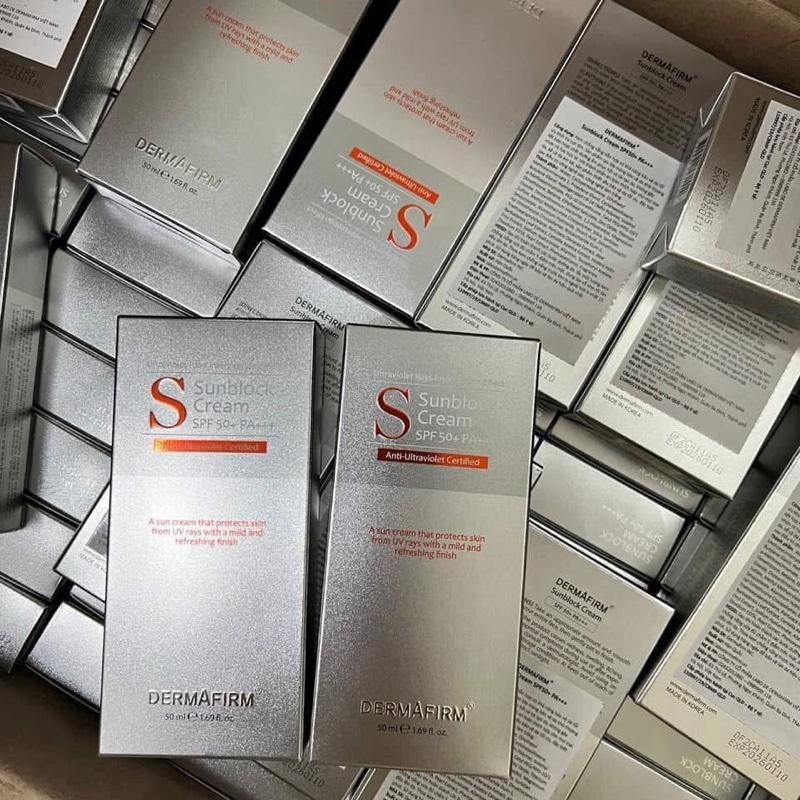   Hàng công ty  Kem Chống Nắng Dermafirm Sunblock Cream SPF50+ PA+++ 50ml 