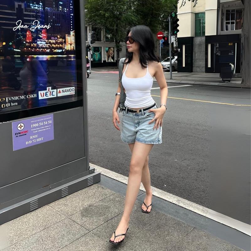  Aaa Jeans - Quần Short Denim Nữ Lưng Vừa Classic Cut 