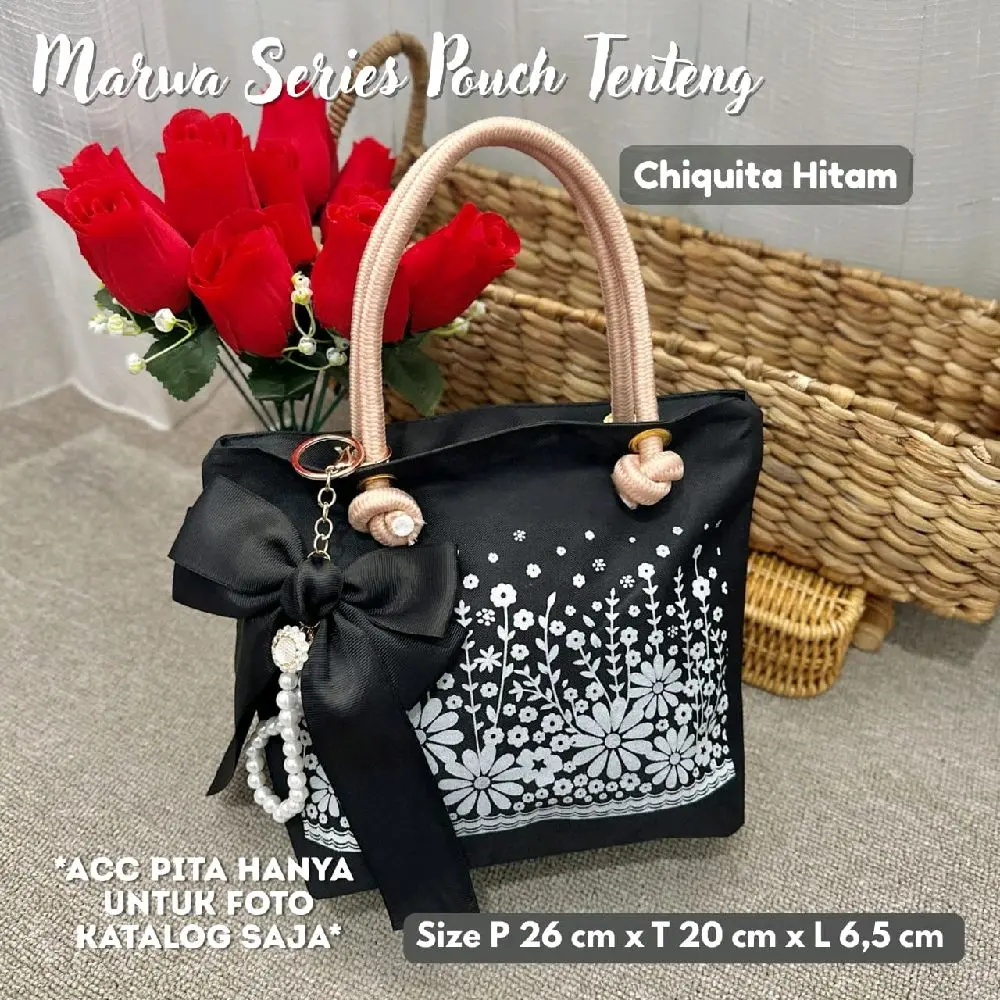 Tenteng Chiquita Hitam