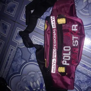 Tas Kompleksi: Waistbag, Washbag, dan Slempang Pria yang Murah Meriah Pinggang multifungsi retro