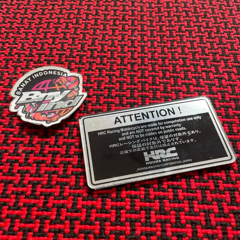 EMBLEM HUGER KOLONG SPAKBOR HONDA AKRILIK 6