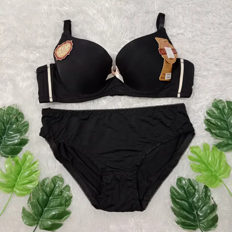 LINGERIE EXTRA JUMBO- BRA SET 9/ bra set yang cantik dan cocok banget buat wanita yang memakai nya 1