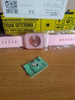 Product Review of jam tangan wanita terbaru mewah tali karet premium produk baru bisa bayar ditempat from H**8 1