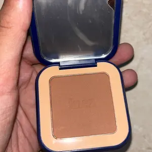 Inez CCP Radiant Touch Bronzing Powder - Pistachio