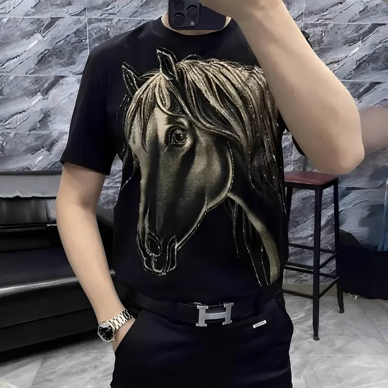 Kaos unisex lengan pendek dengan cetakan berkualitas tinggi, desain terbaru tahun 2025. Gaya streetwear yang modis dan cocok untuk segala jenis gender. 1