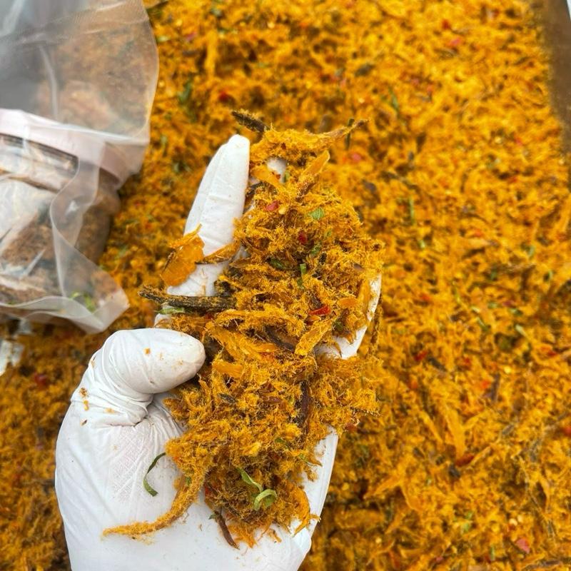 Hũ 200g cá khô giã  ớt cay vừa  của người dân tộc thái tây bắc( tặng 1 gói chẩm chéo khô)