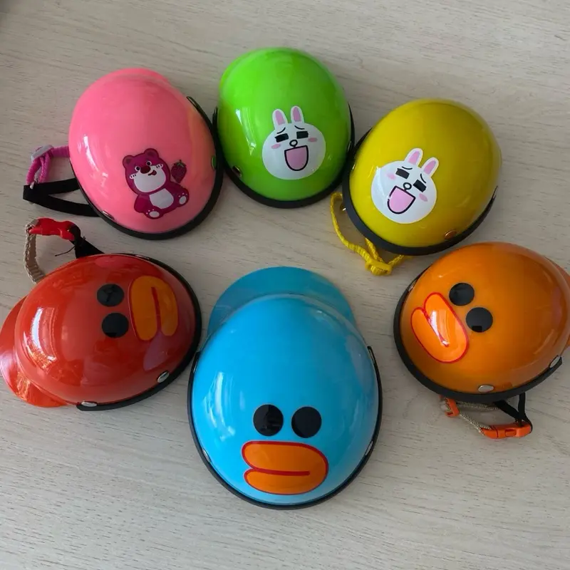 Nón bảo hiểm cho bé chó mèo đội đi xe siêu cute và an toànn