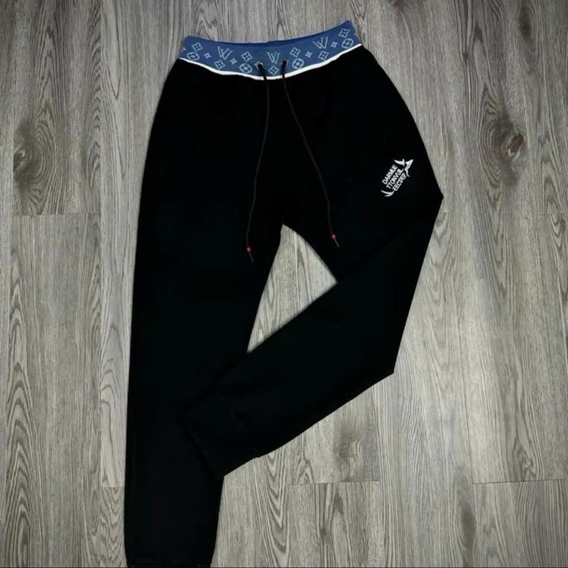 Quần Jogger Cạp Xanh Phối Thêu Logo Chất Vải Umi Cao Cấp Quảng Châu QQ